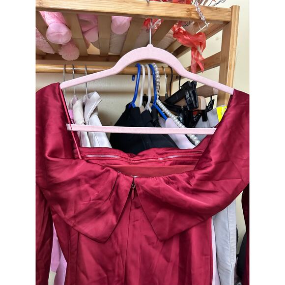 Abercrombie & Fitch Long Sleeve Off The Shoulder Satin Dress Size Small Tall - Picture 12 of 12